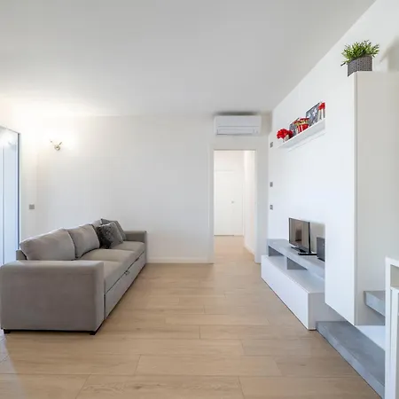 Supersuite With Private Garage Autentica Milan Exterior photo