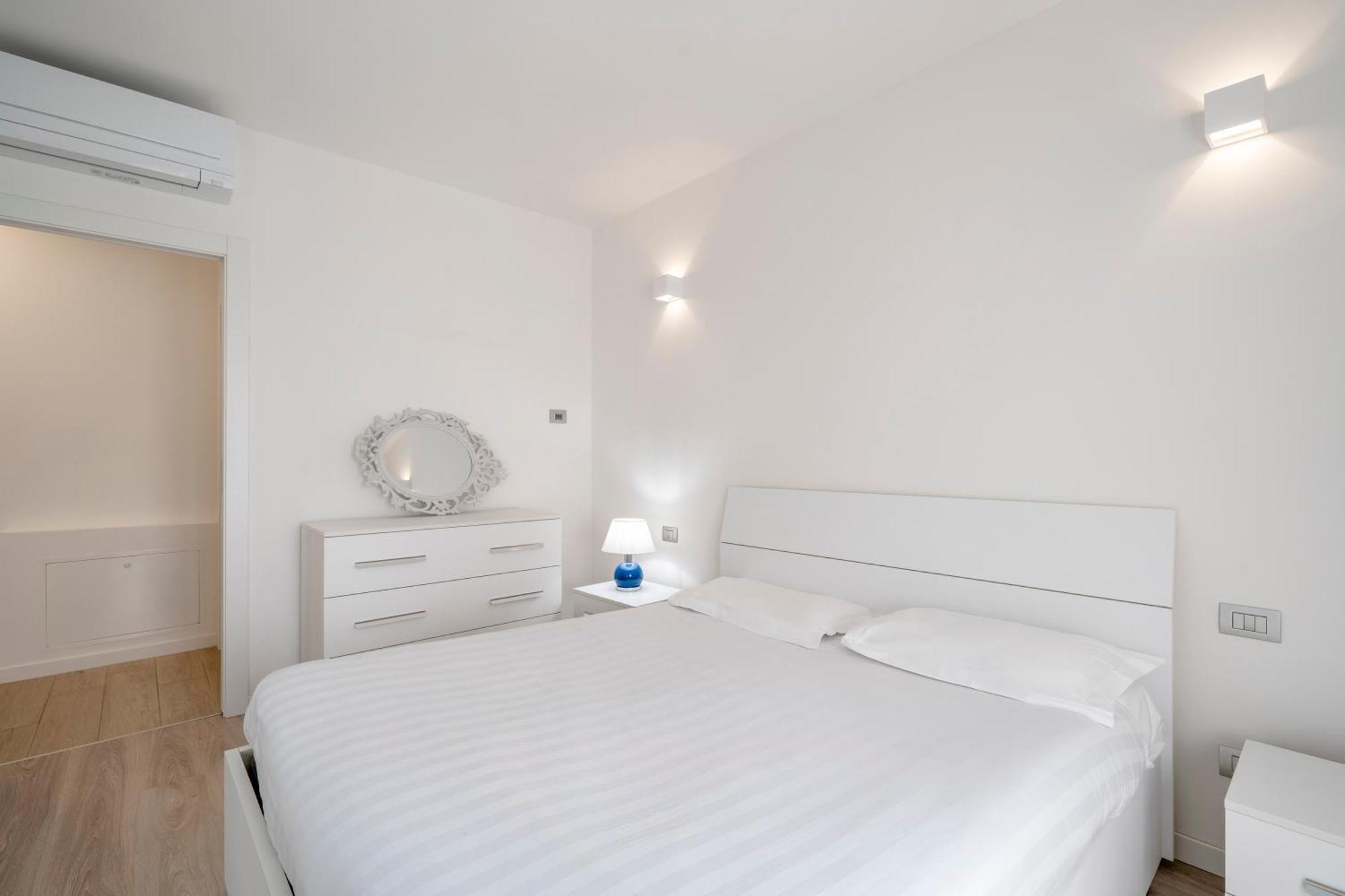 Apartment Supersuite With Private Garage Autentica